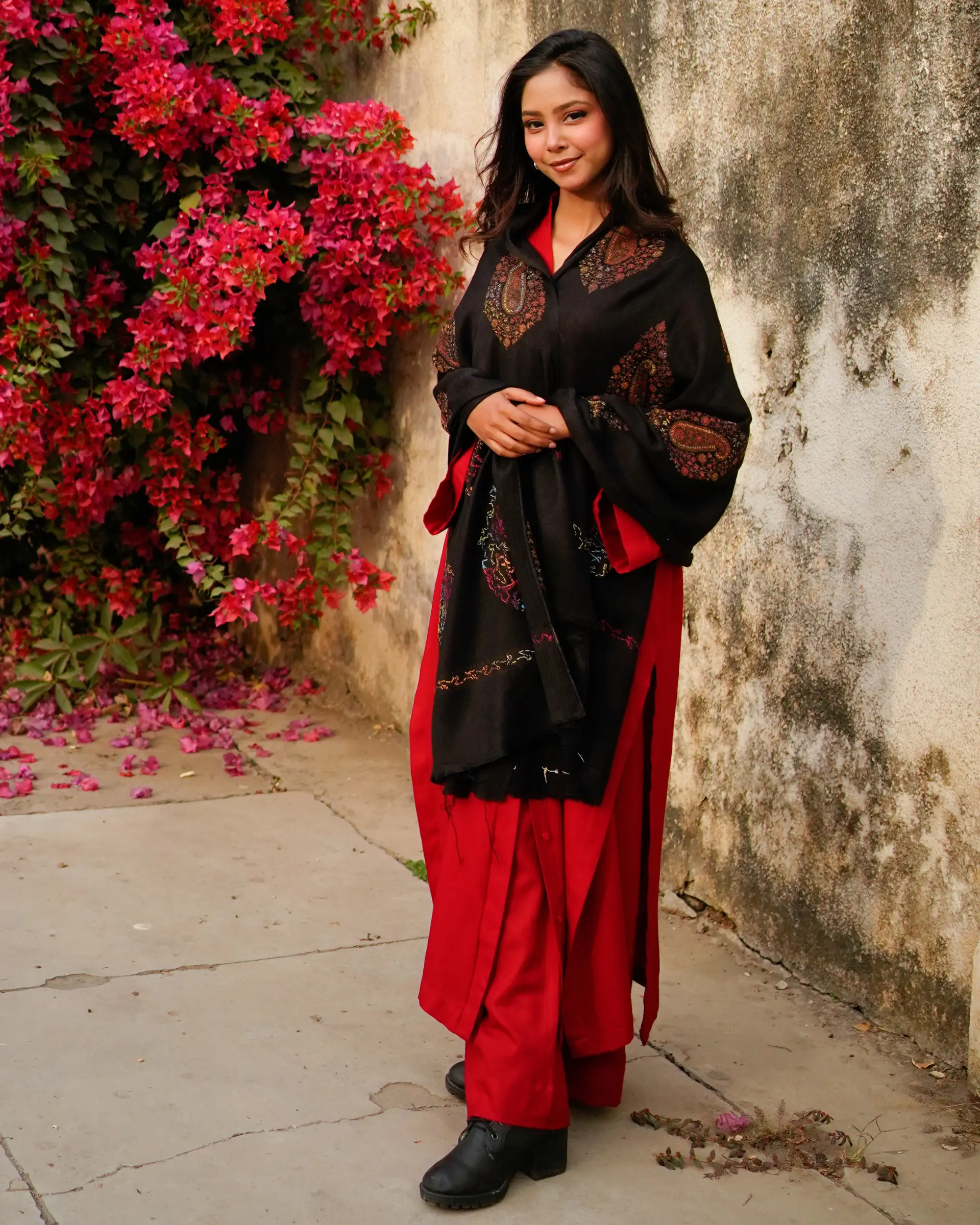 Black Shawl - Image 6